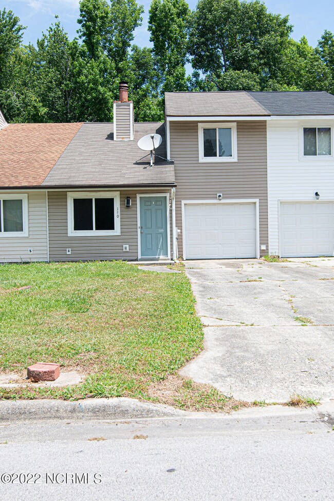 110 N Onsville Place, Jacksonville, NC 28546 - photo 2