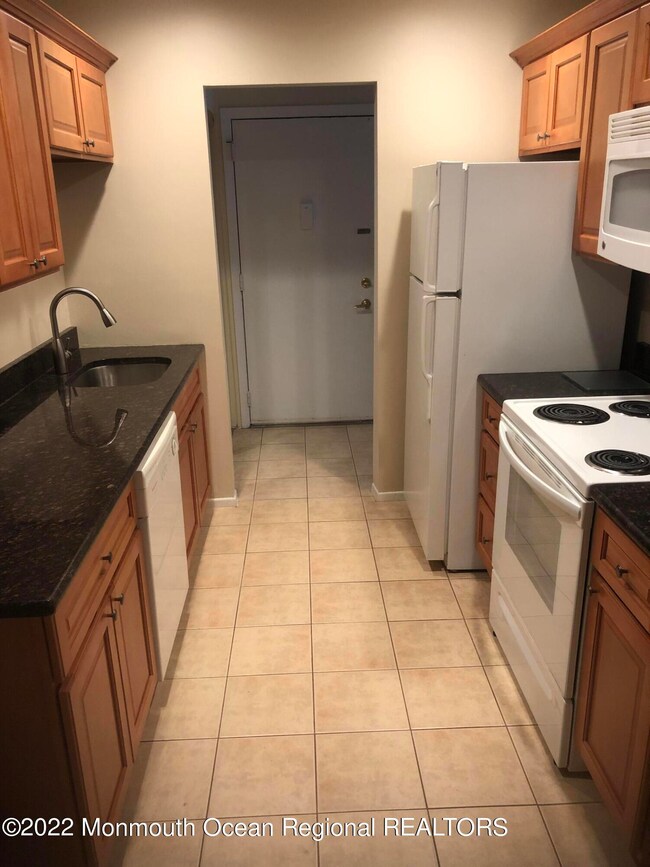 2 Wild Turkey Way unit A, Manalapan, NJ 07726 - photo 3