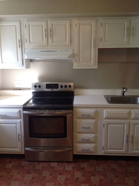 84 Linden St unit 1, Wellesley, MA 02482 - photo 5