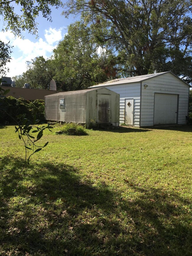 6224 Sauterne Dr, Jacksonville, FL 32210 - photo 5