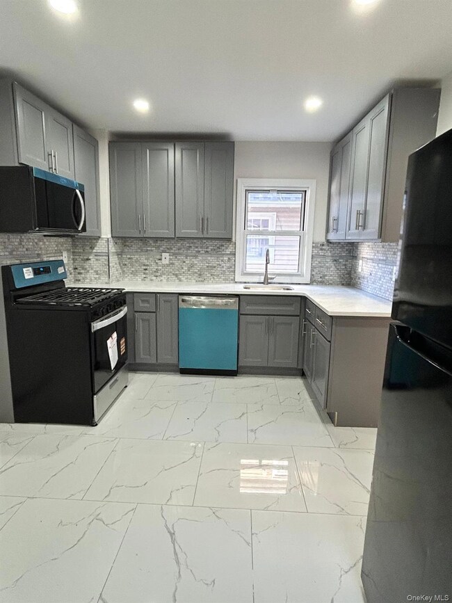 119-60 177th St, Jamaica, NY 11434 - photo 7