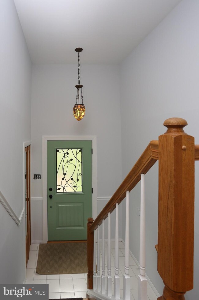 413 Holly Dr, Annapolis, MD 21403 - photo 3