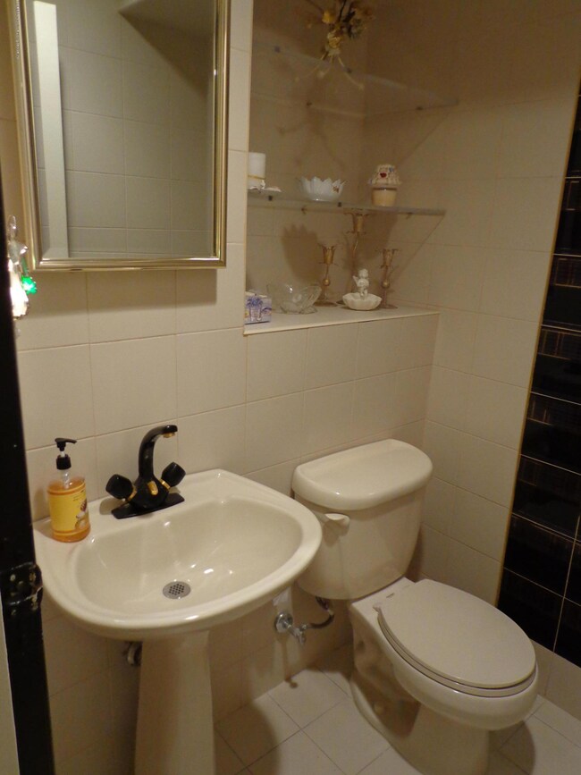 24 E Reading Ave, Staten Island, NY 10308 - photo 5