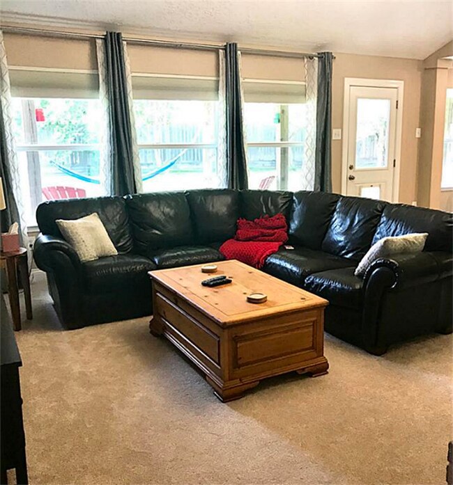 6402 Menwood Cir, Houston, TX 77088 - photo 4