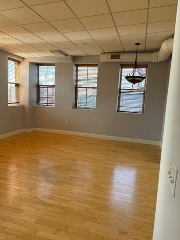 24 Washington St unit 402, Haverhill, MA 01832 - photo 5