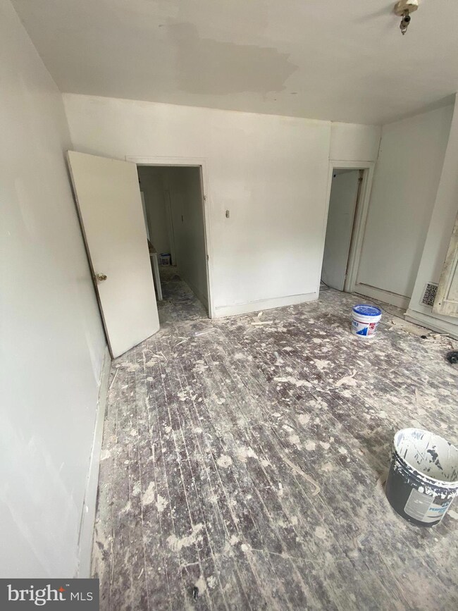 5628 Heiskell St, Philadelphia, PA 19144 - photo 6