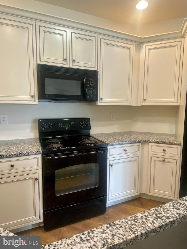 124 Bucktown Cr, Pottstown, PA 19465 - photo 4