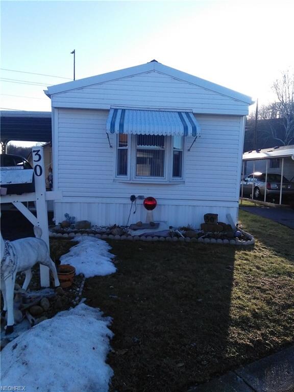 777 1/2 S 2nd St unit 30, Coshocton, OH 43812 - photo 4