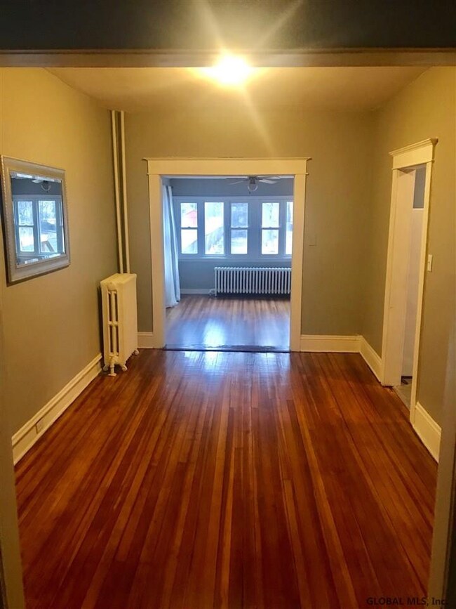 33 Southern Blvd, Albany, NY 12209 - photo 4