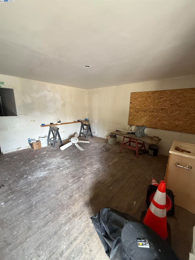 1567 Glazier Dr, Concord, CA 94521 - photo 2