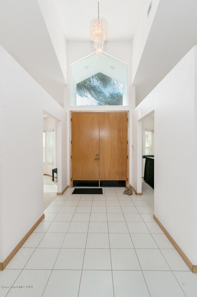 16_582Sanderling7118_mls