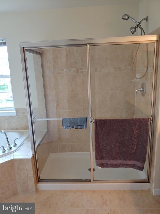 7088 Ingrahm Dr, Glen Burnie, MD 21060 - photo 6