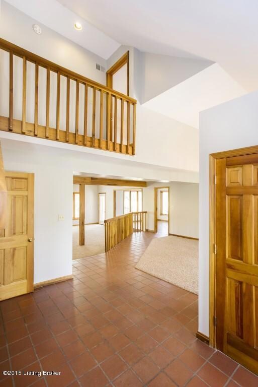 4 Foyer (1) (Medium)