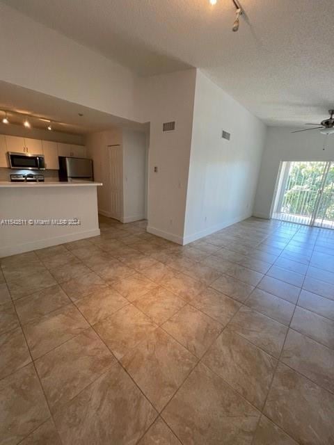 4440 NW 107th Ave unit 3077, Doral, FL 33178 - photo 5