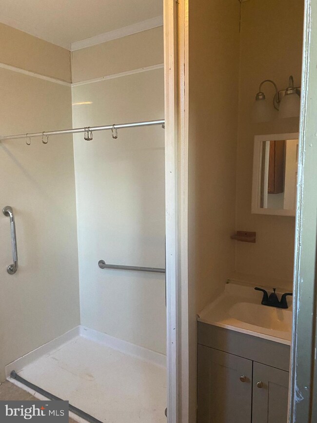 521 Center St, Laurel, DE 19956 - photo 7