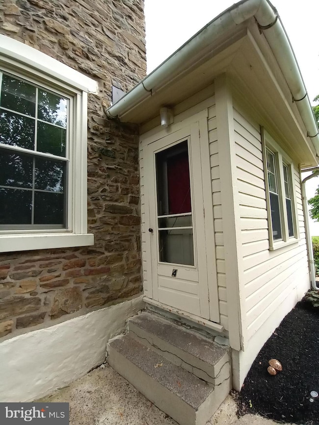 1926 Hilltown Pike unit 4, Perkasie, PA 18944 - photo 2