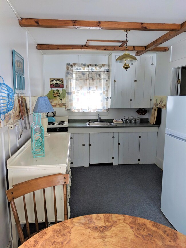 Unit 4 Kitchen