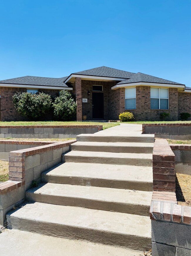 8765 Vassar, Odessa, TX 79765 - photo 2