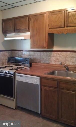 1002 Middlesex Rd, Essex, MD 21221 - photo 6