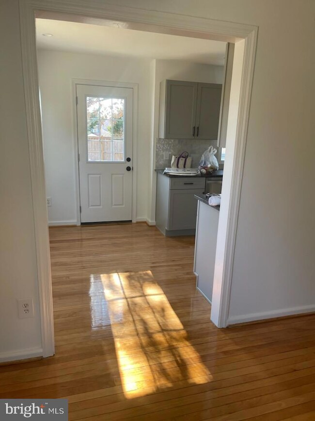 2709 Fort Dr, Alexandria, VA 22303 - photo 6