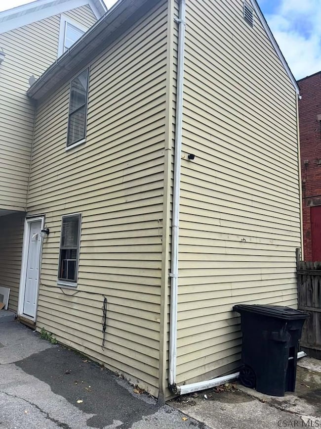 145 Rear Hudson St, Johnstown, PA 15901 - photo 2