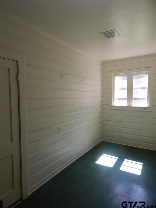 2421 W Azalea Dr, Tyler, TX 75701 - photo 6