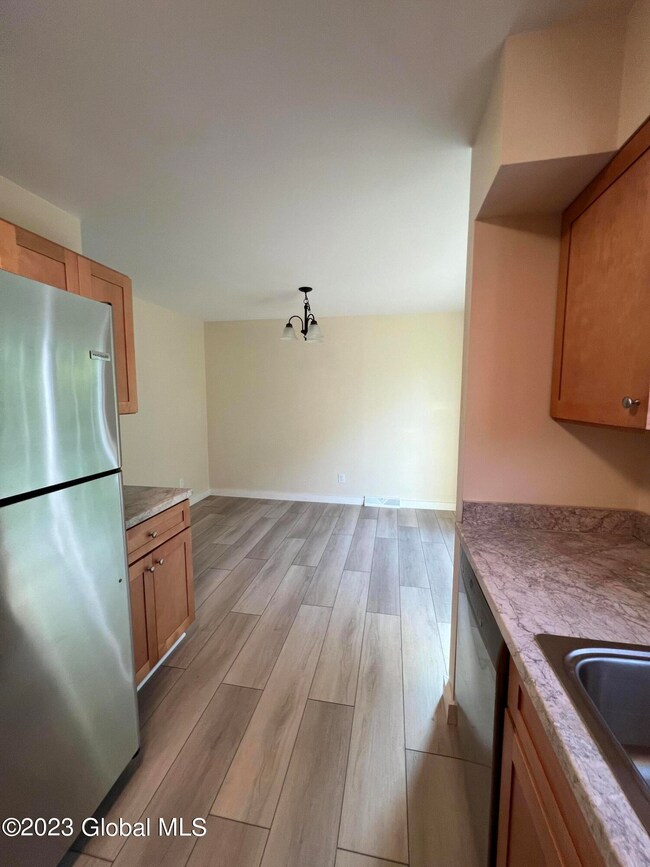 3151 E Old State Rd, Schenectady, NY 12303 - photo 6