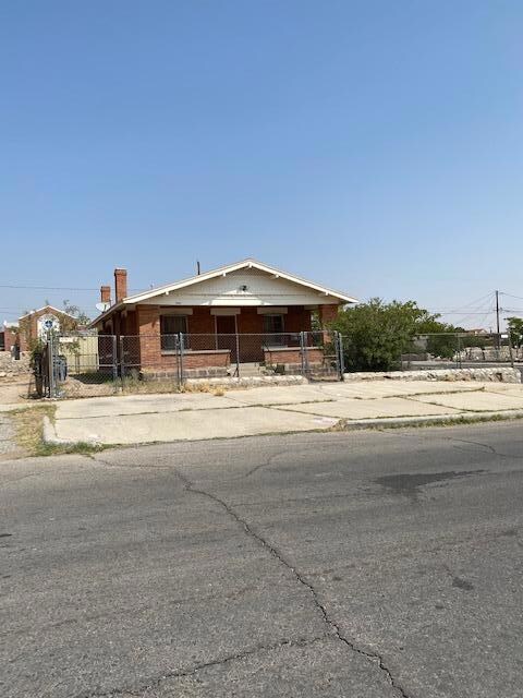 3331 Hamilton Ave, El Paso, TX 79930 - photo 2