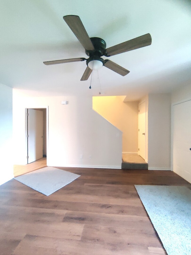 117 Colonial Pkwy unit A, Yorkville, IL 60560 - photo 3