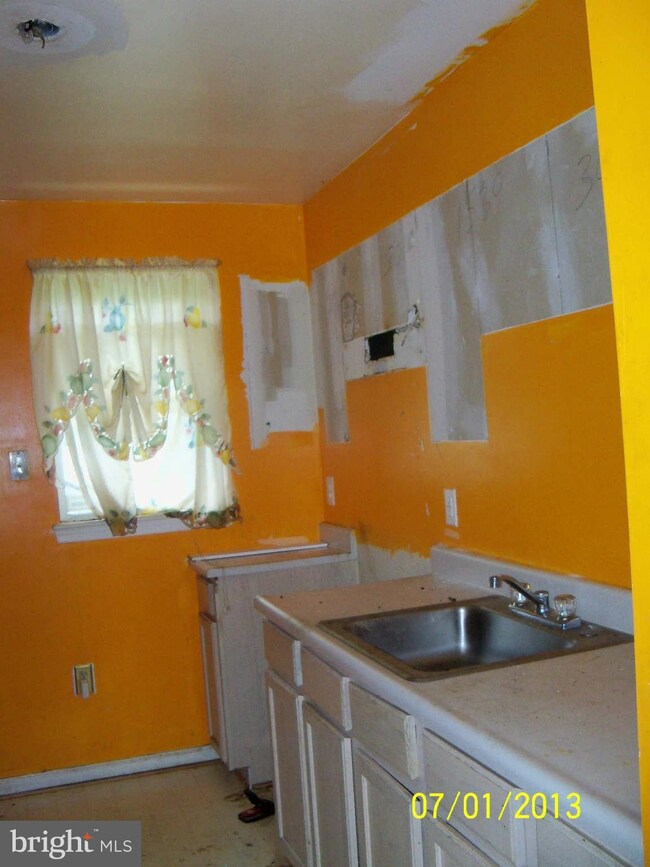 1149 N Calhoun St, Baltimore, MD 21217 - photo 4