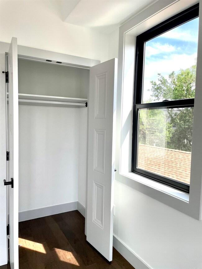 250 Webster Ave unit 2, Jersey City, NJ 07307 - photo 5