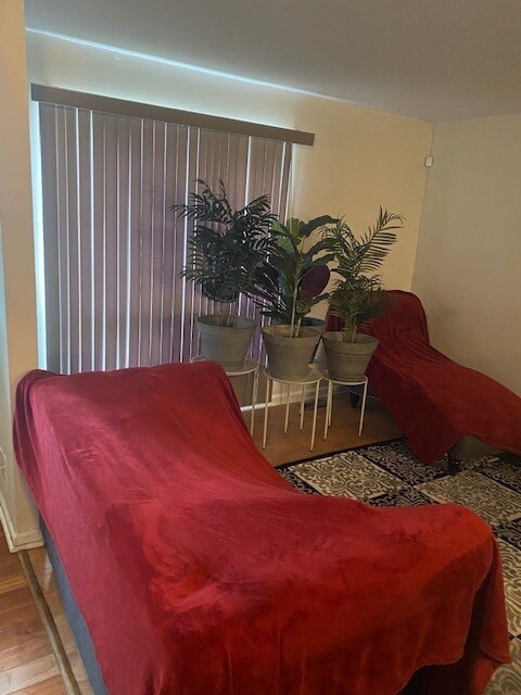 1115 Williamsburg Rd unit 1, Country Club Hills, IL 60478 - photo 3