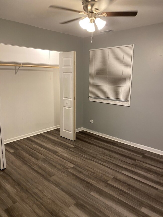 4106 Charleston Rd unit 1E, Matteson, IL 60443 - photo 4