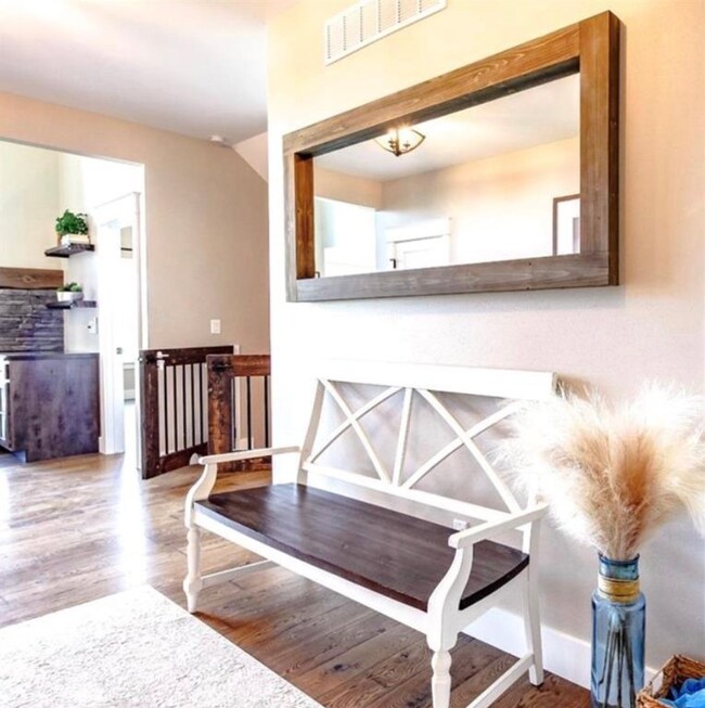 9174 207th Ave, Anamosa, IA 52205 - photo 7