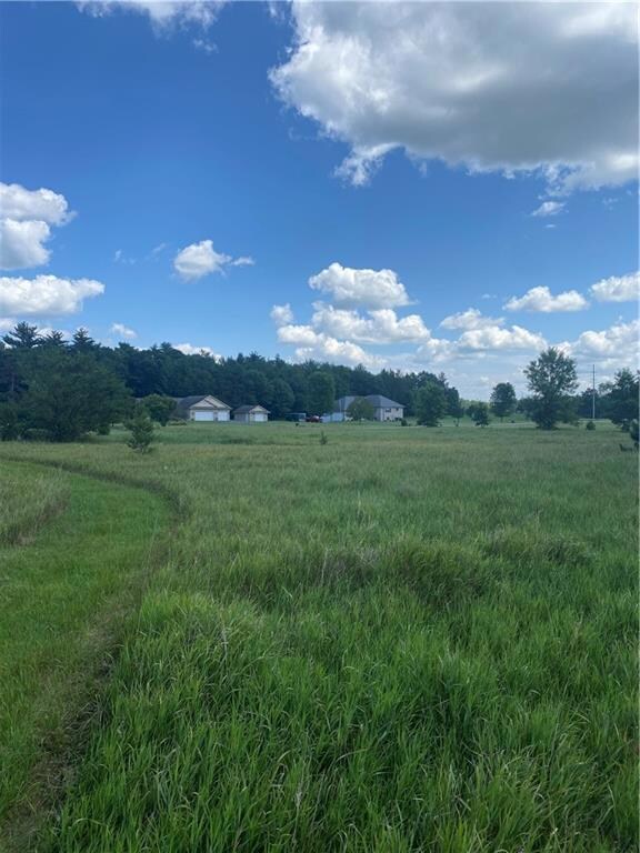 1620 E Park Creek Rd, Washington, WI 54742 - photo 4