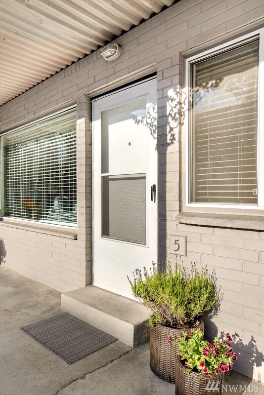 223 Dayton St unit 5, Edmonds, WA 98020 - photo 4