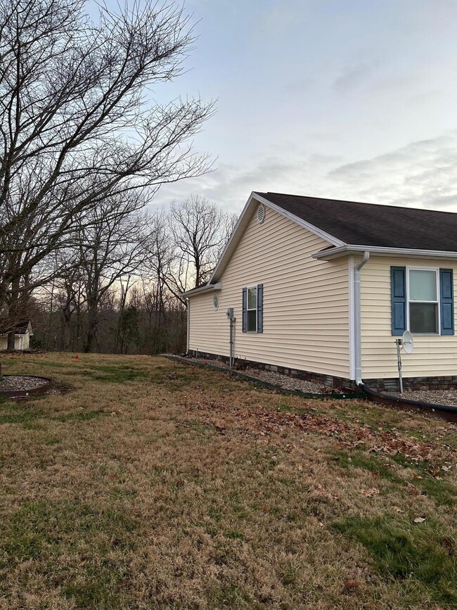 367 Lakeland Dr, Harrodsburg, KY 40330 - photo 6