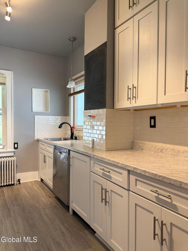 194 Elm St, Cobleskill, NY 12043 - photo 6