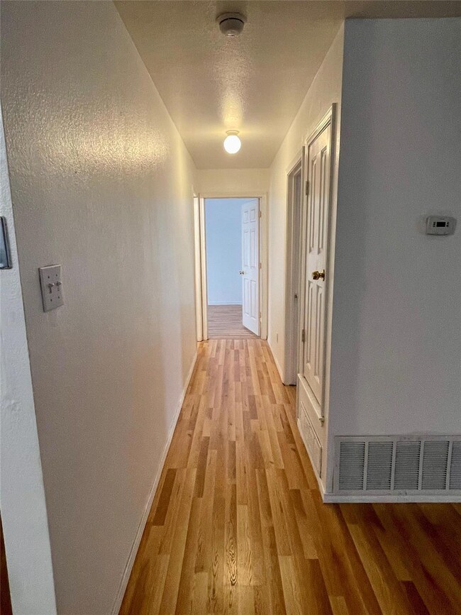 10360 S Fm 51, Springtown, TX 76082 - photo 6