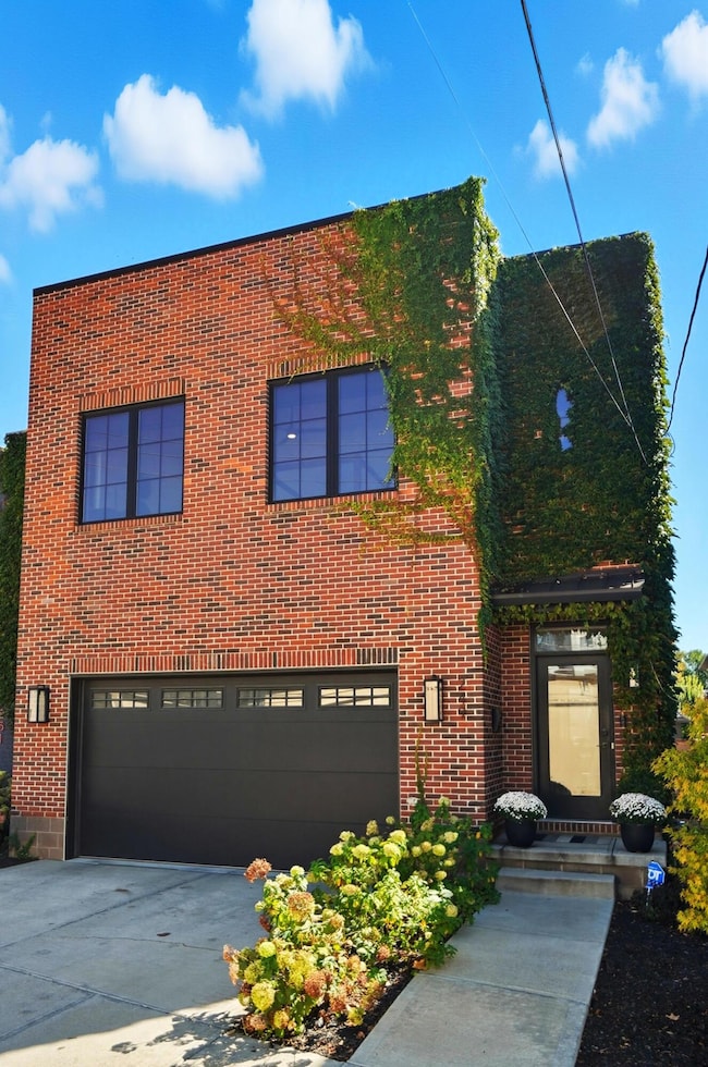 249 E Greenwood Ave, Columbus, OH 43201 - photo 4