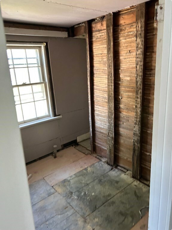 61 Lee St unit 4, Marblehead, MA 01945 - photo 5