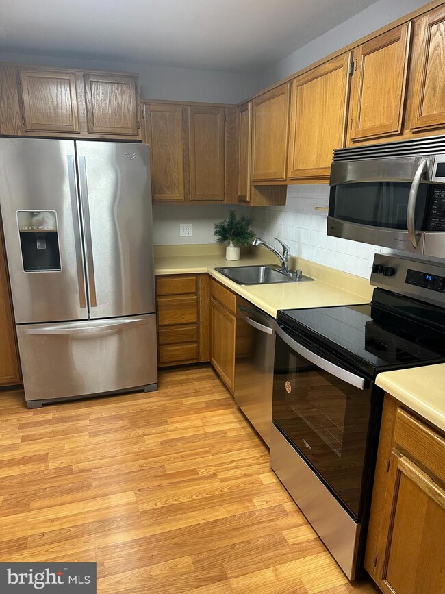 9452 Timesweep Ln, Columbia, MD 21045 - photo 6