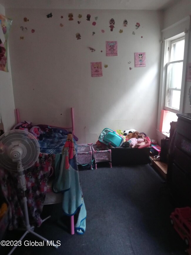 57 N Manning Blvd, Albany, NY 12206 - photo 6