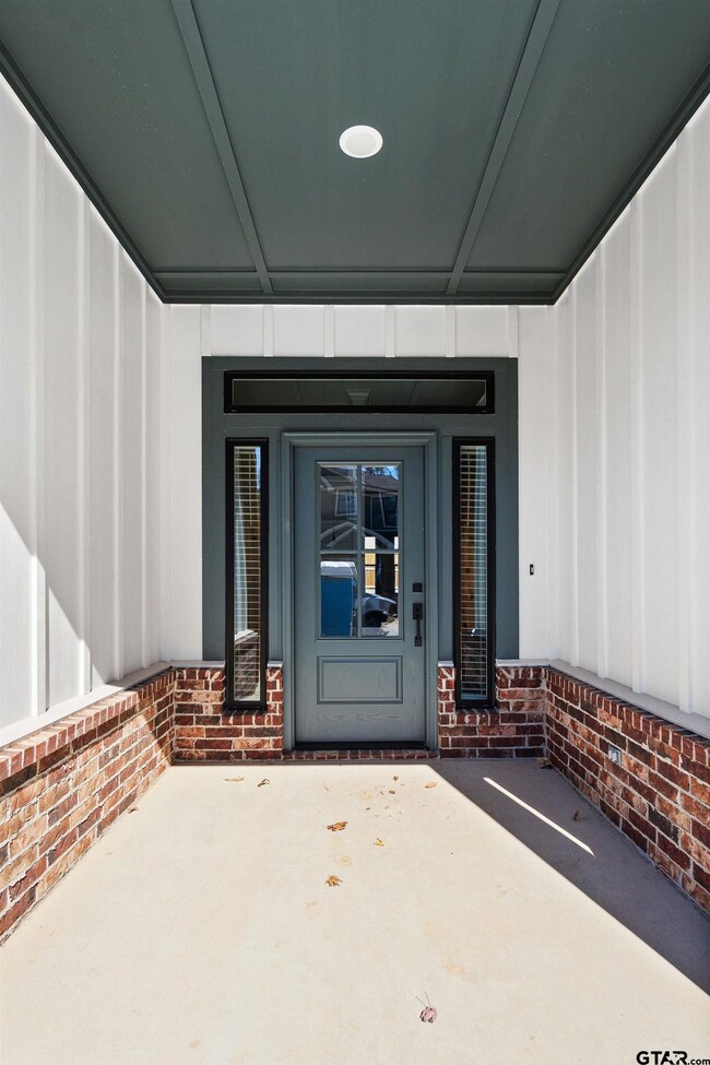 3075 Royal Garden Rd, Tyler, TX 75701 - photo 2