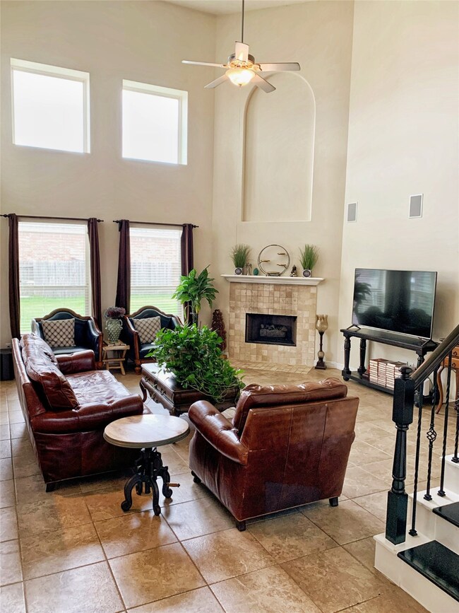 27814 Harris Glen Ct, Fulshear, TX 77441 - photo 3