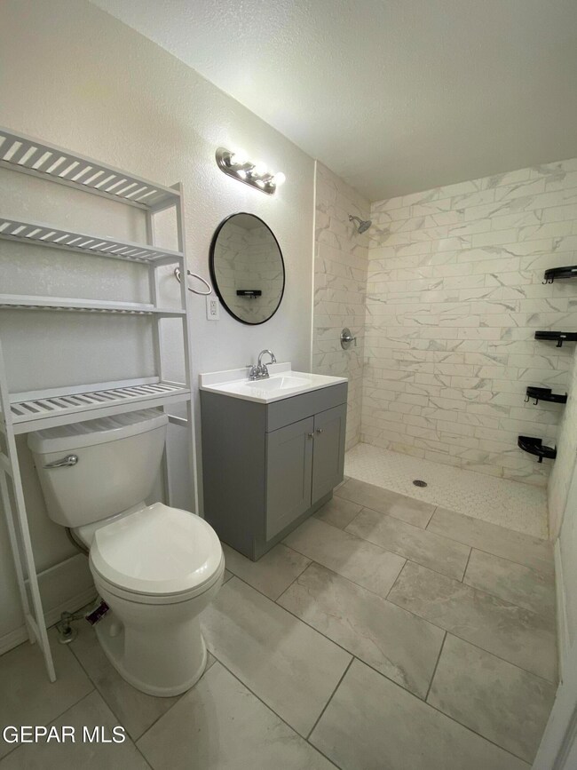 2807 Grant Ave unit B, El Paso, TX 79930 - photo 6