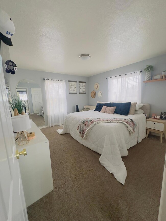 135 S 300 East St, Beaver, UT 84713 - photo 6