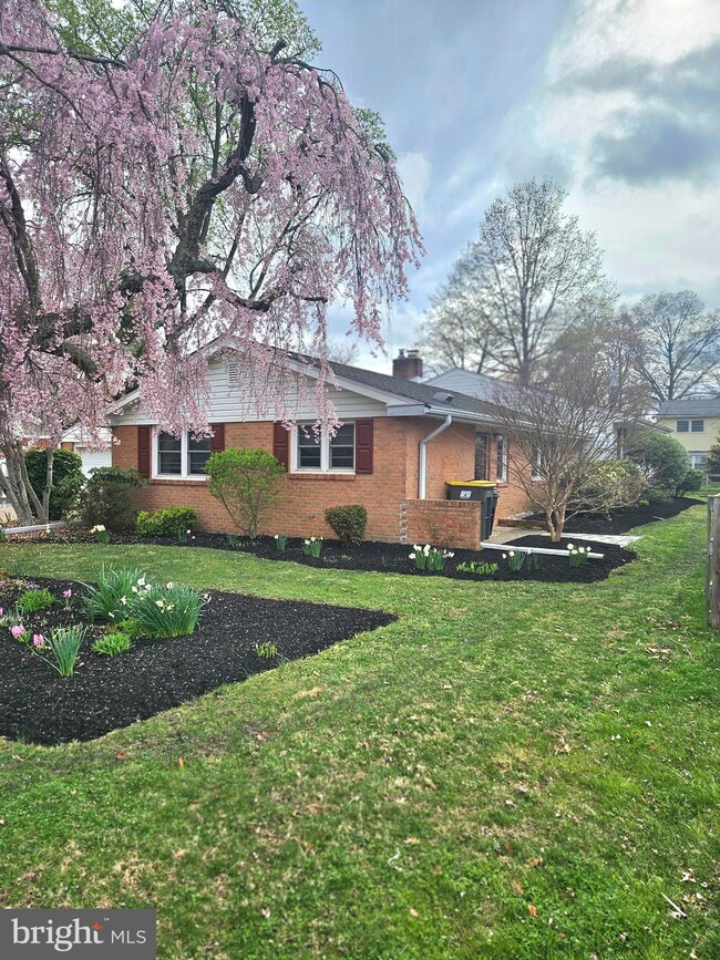 2610 Stephenson Dr, Wilmington, DE 19808 - photo 2