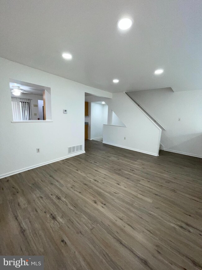 1502 Seneca Run, Ambler, PA 19002 - photo 5