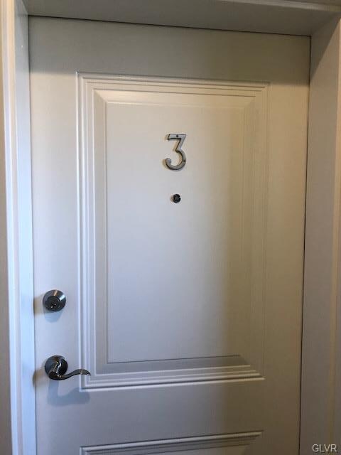 565 Main St unit 3, Stroudsburg, PA 18360 - photo 2